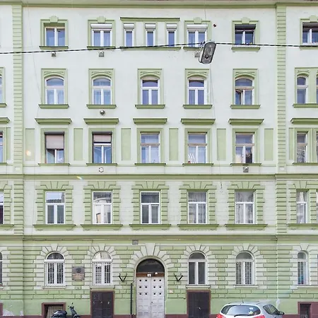 Oasis - Park Apartman *